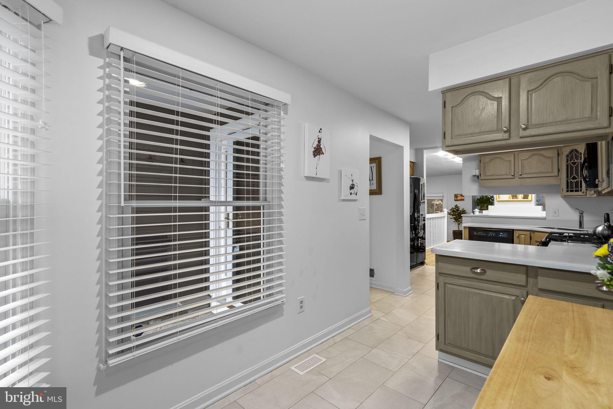 2733 GINGERVIEW LANE