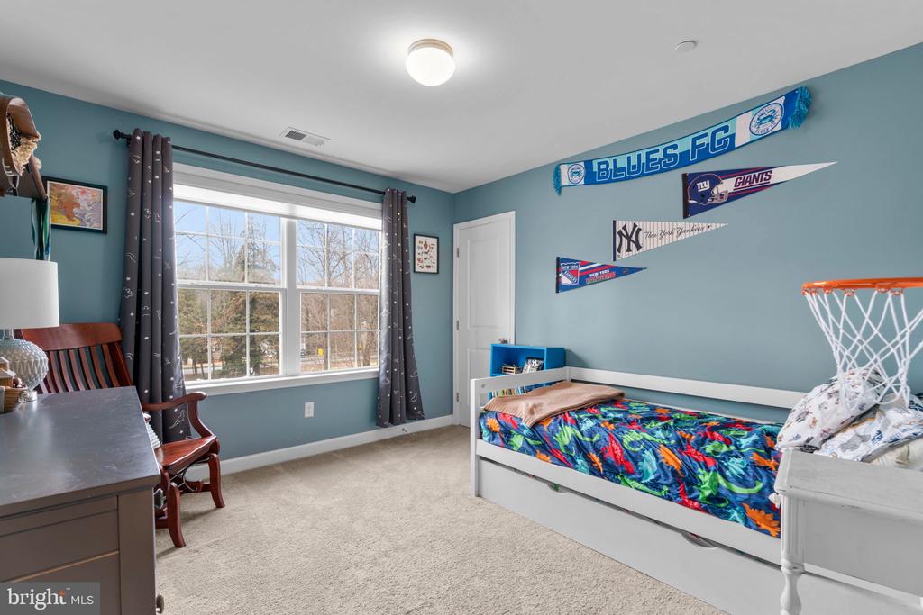 838 OAK TRAIL