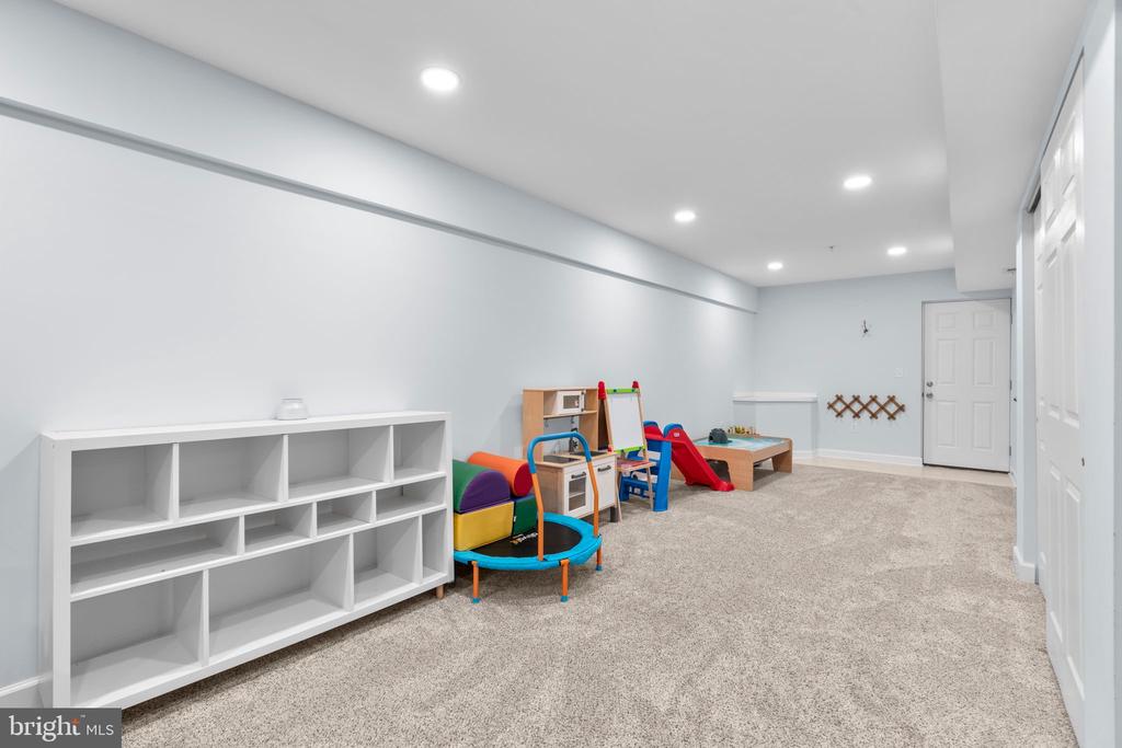 838 OAK TRAIL