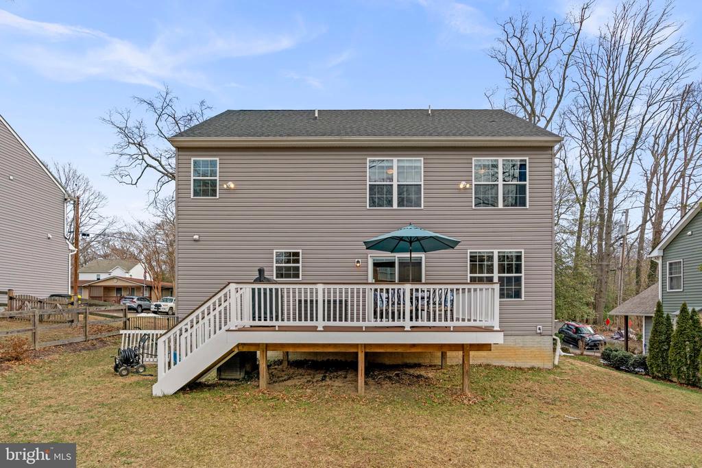 838 OAK TRAIL