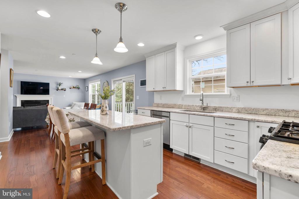 838 OAK TRAIL