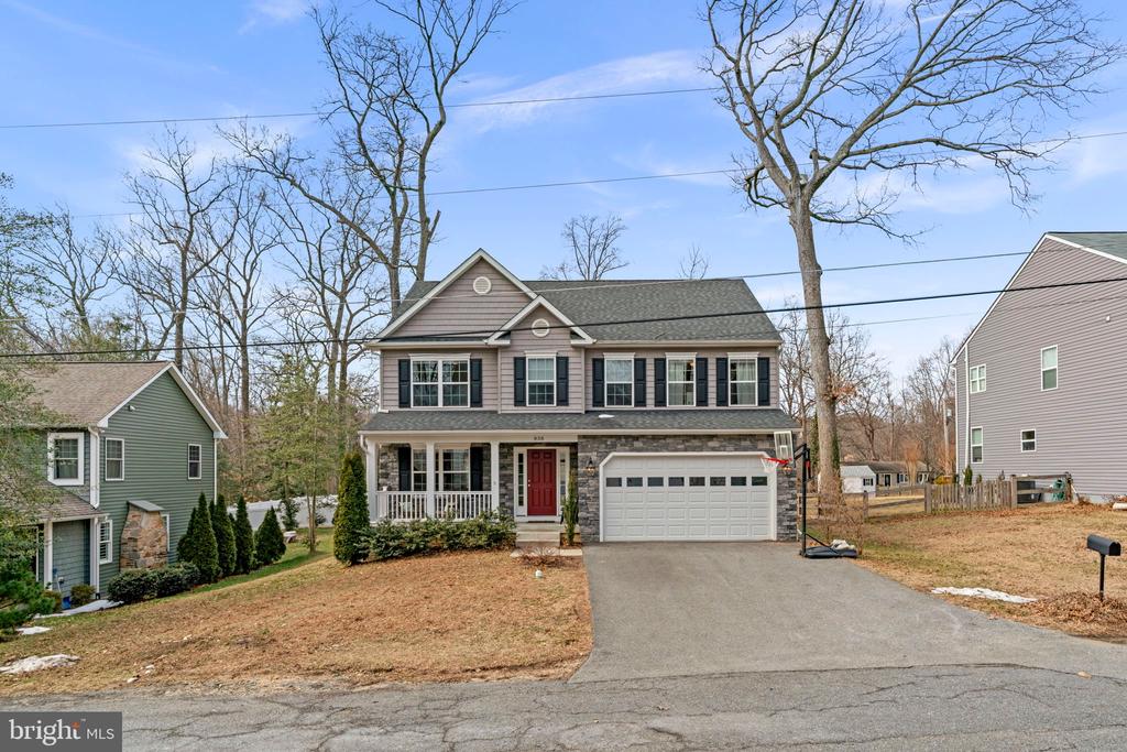 838 OAK TRAIL