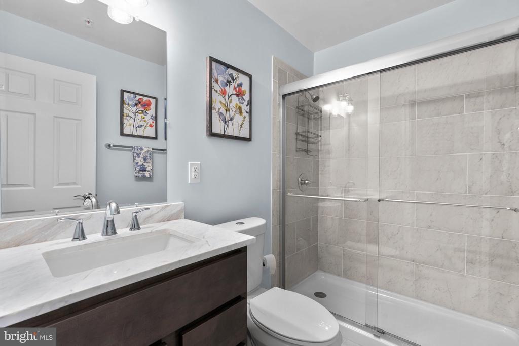 838 OAK TRAIL