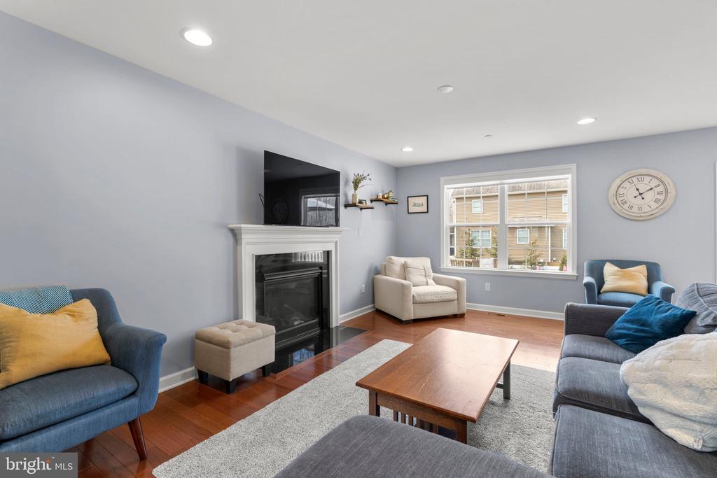 838 OAK TRAIL