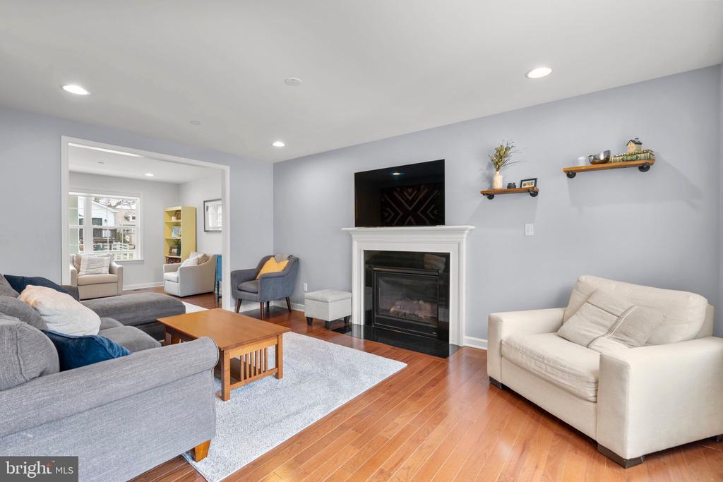 838 OAK TRAIL