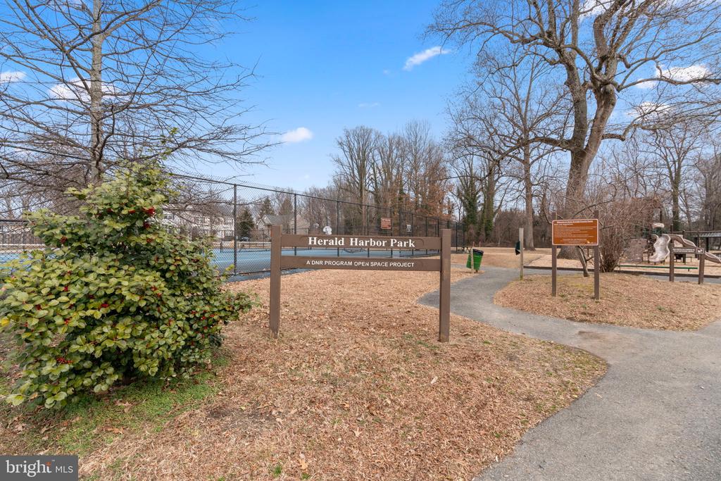 838 OAK TRAIL