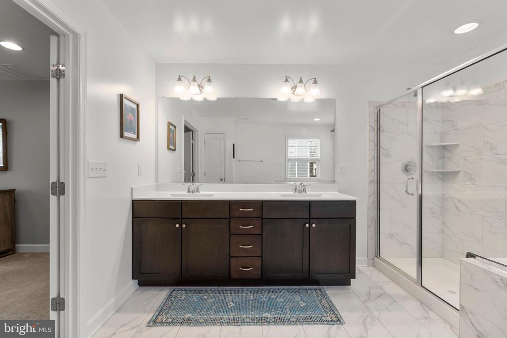 838 OAK TRAIL