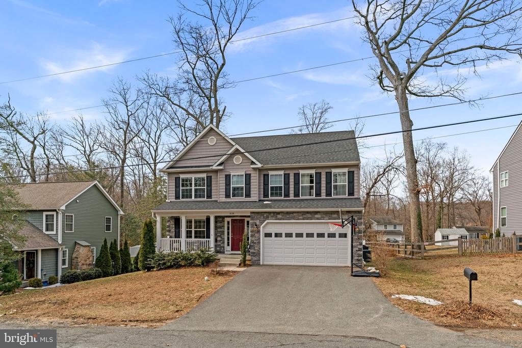 838 OAK TRAIL