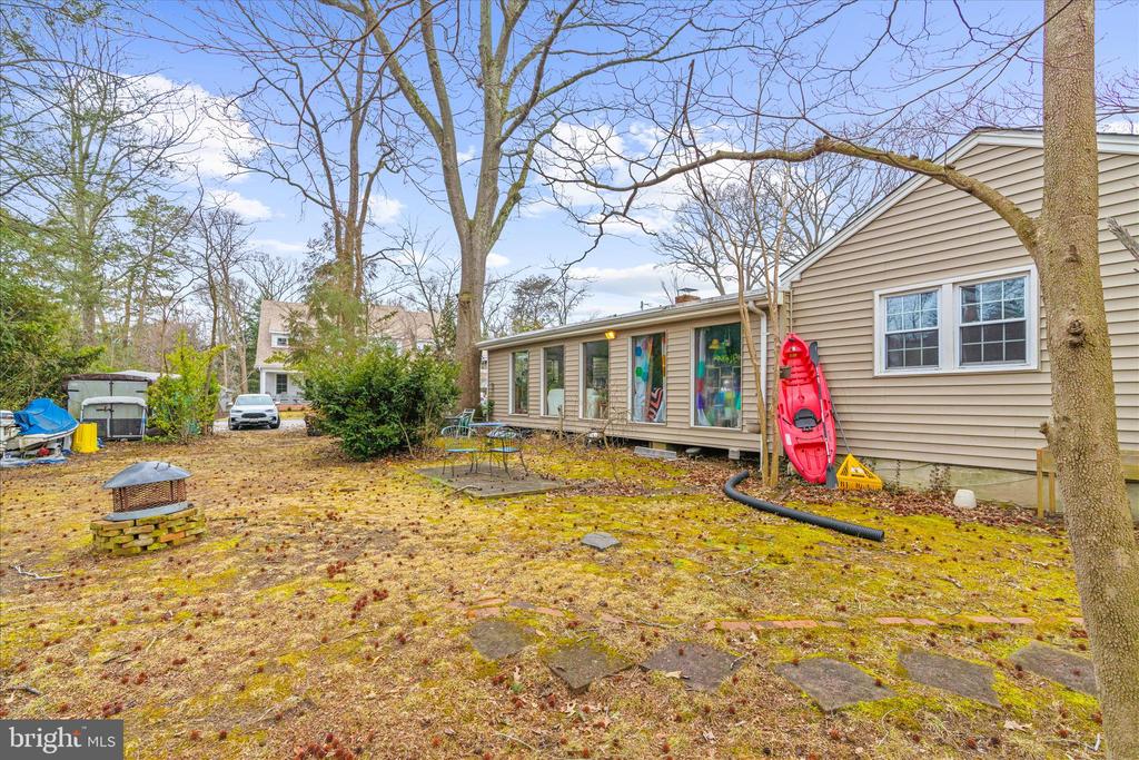 115 LOCKLEVEN DRIVE