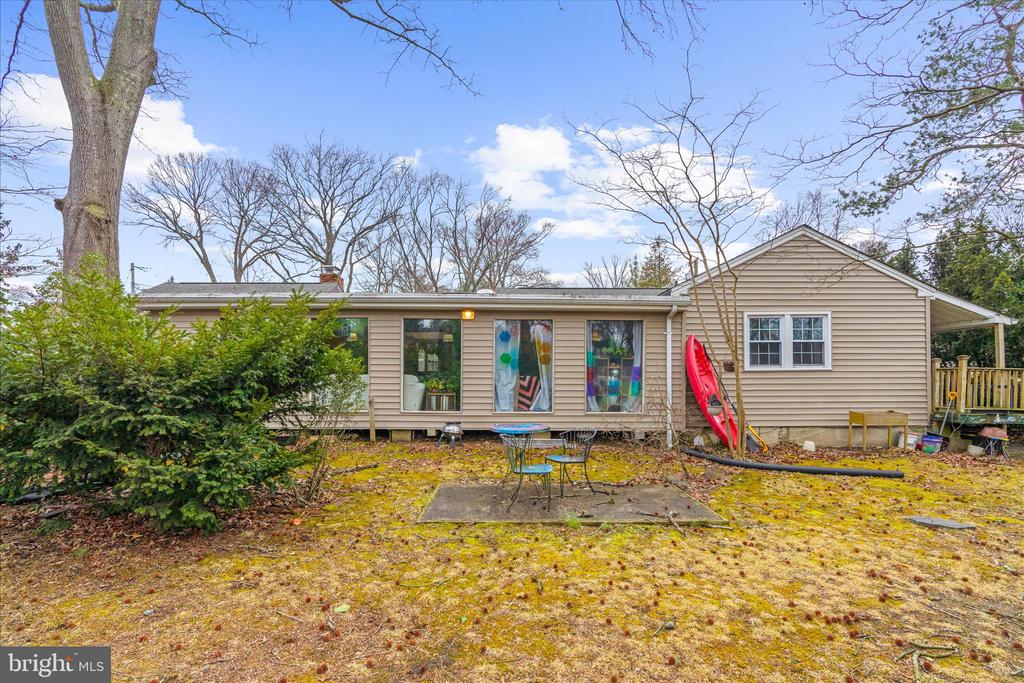 115 LOCKLEVEN DRIVE