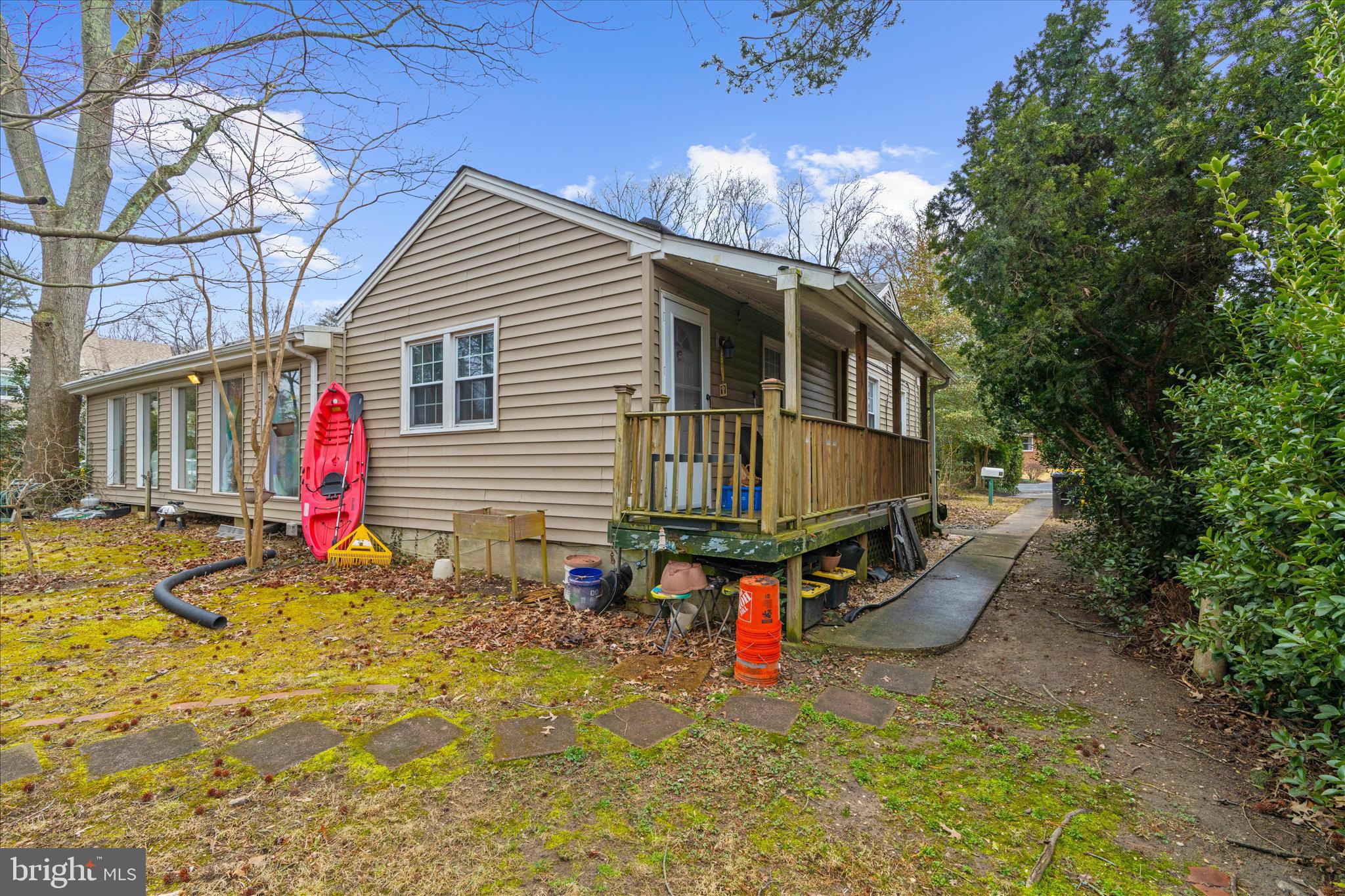 115 LOCKLEVEN DRIVE