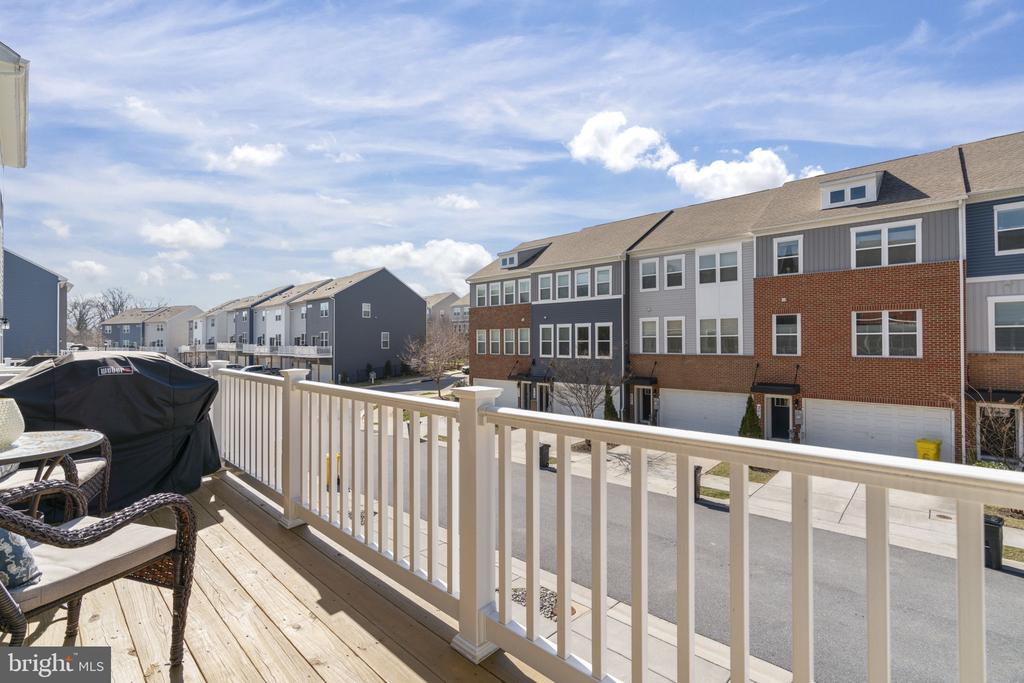 204 BETHEL ALLEY
