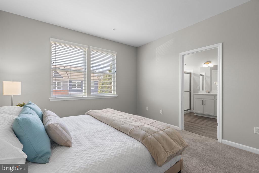 204 BETHEL ALLEY