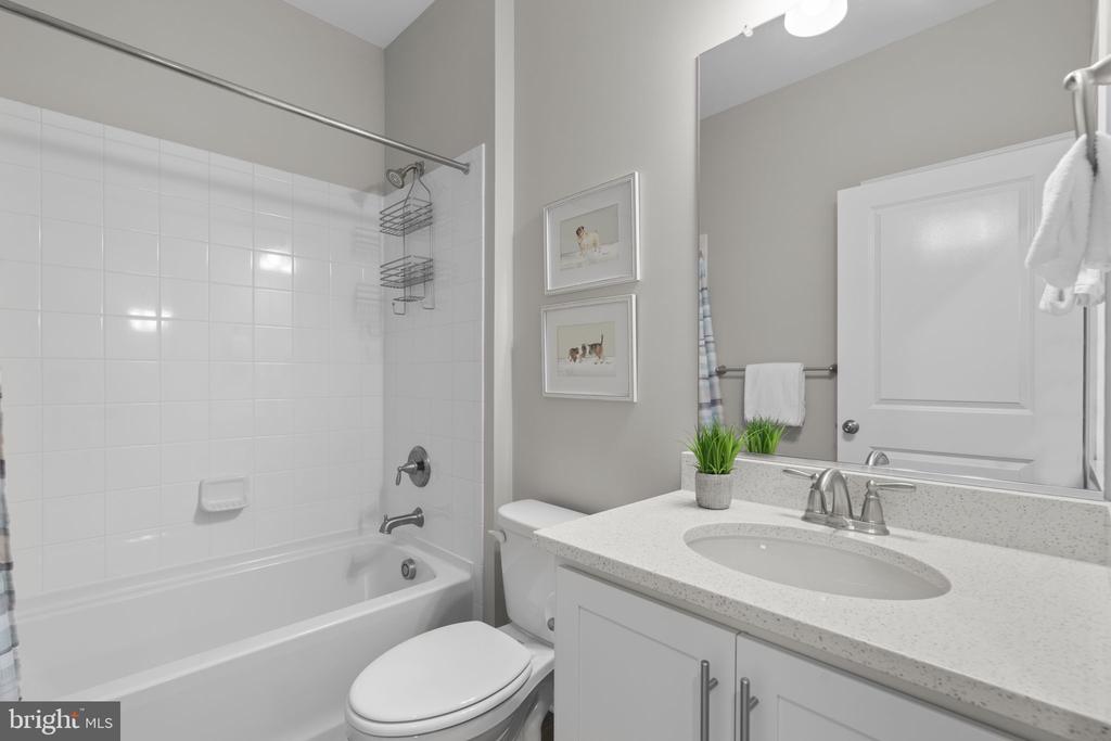 204 BETHEL ALLEY