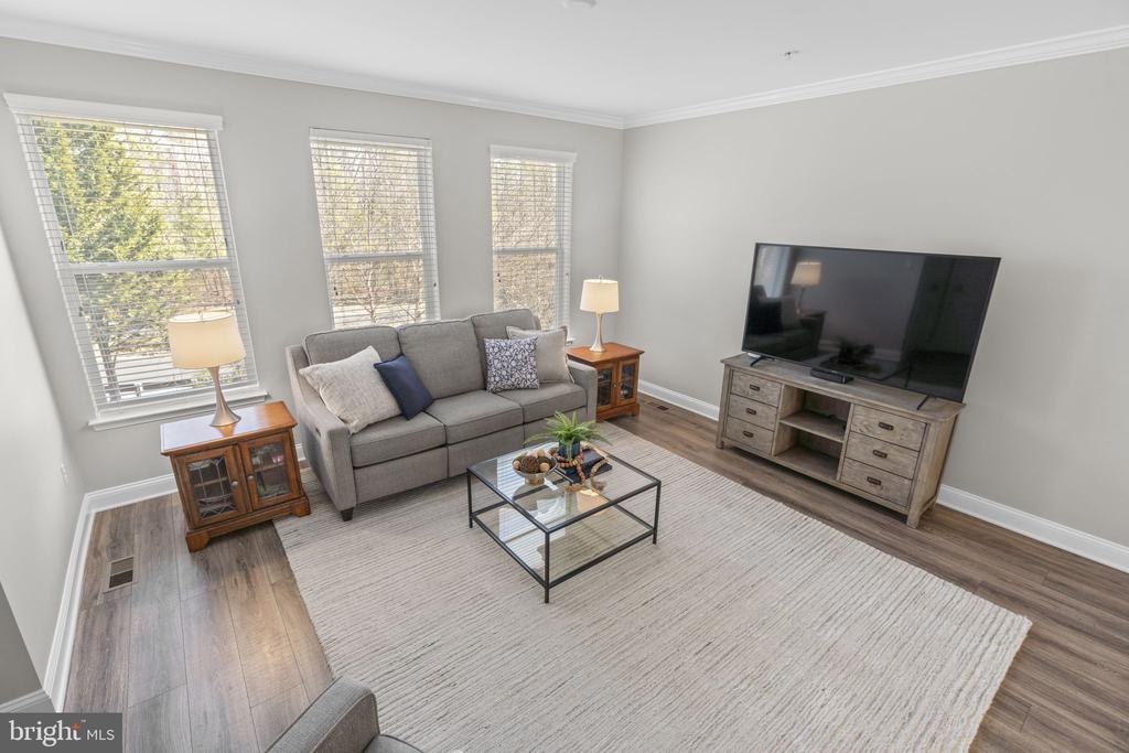 204 BETHEL ALLEY