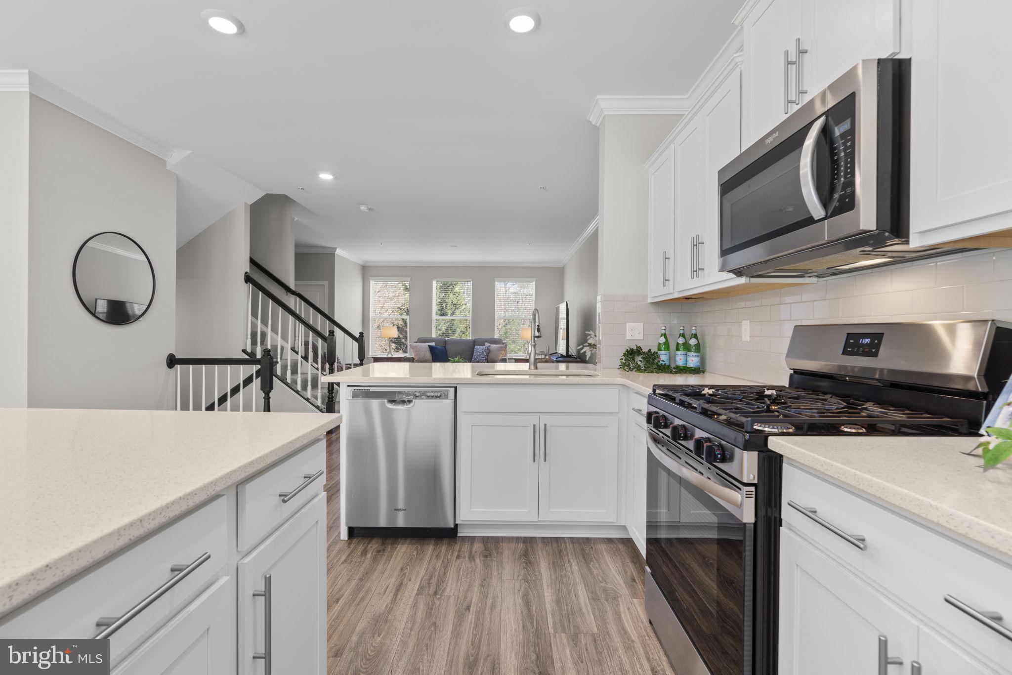 204 BETHEL ALLEY