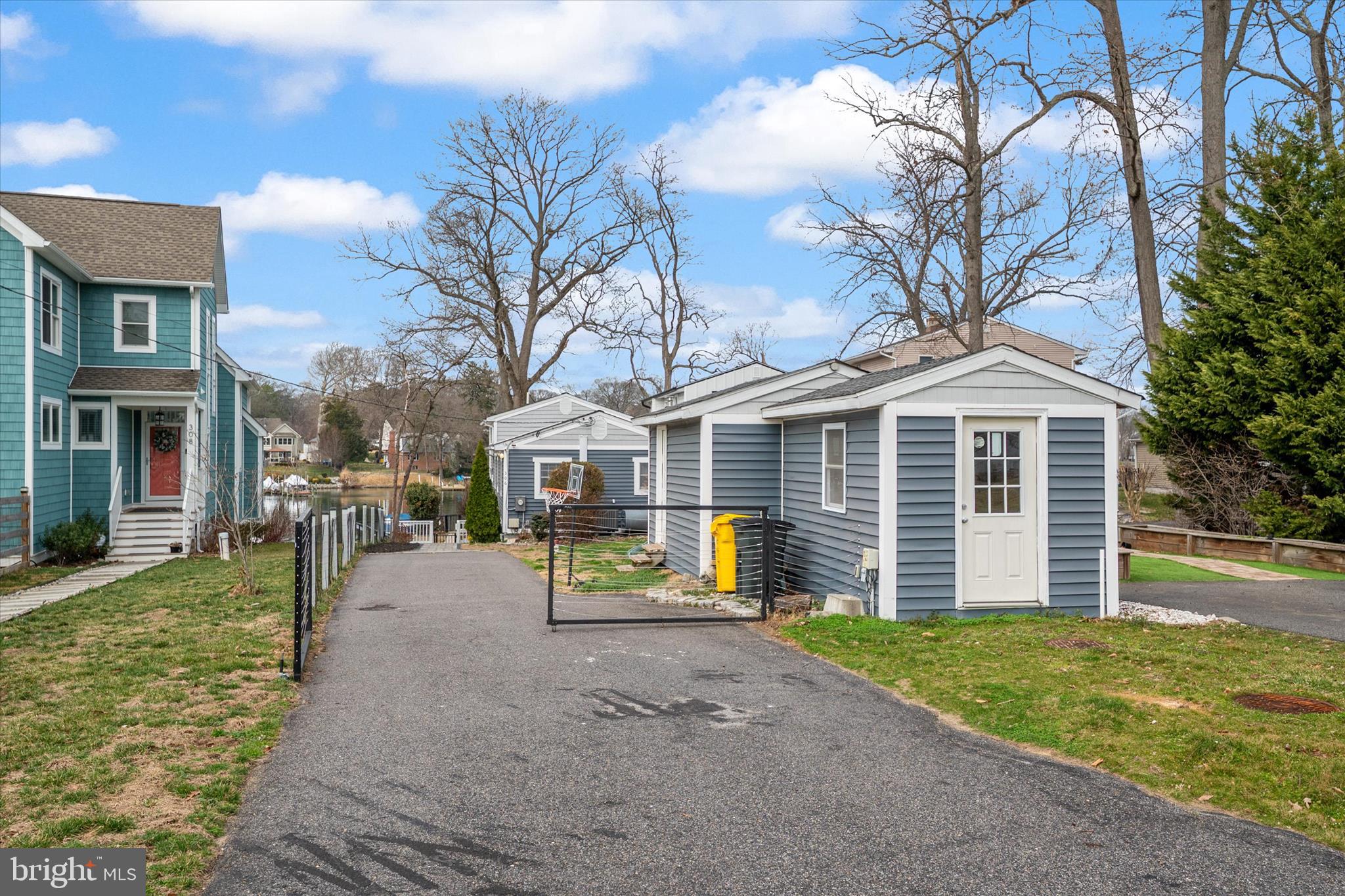 306 RIVERSIDE DRIVE