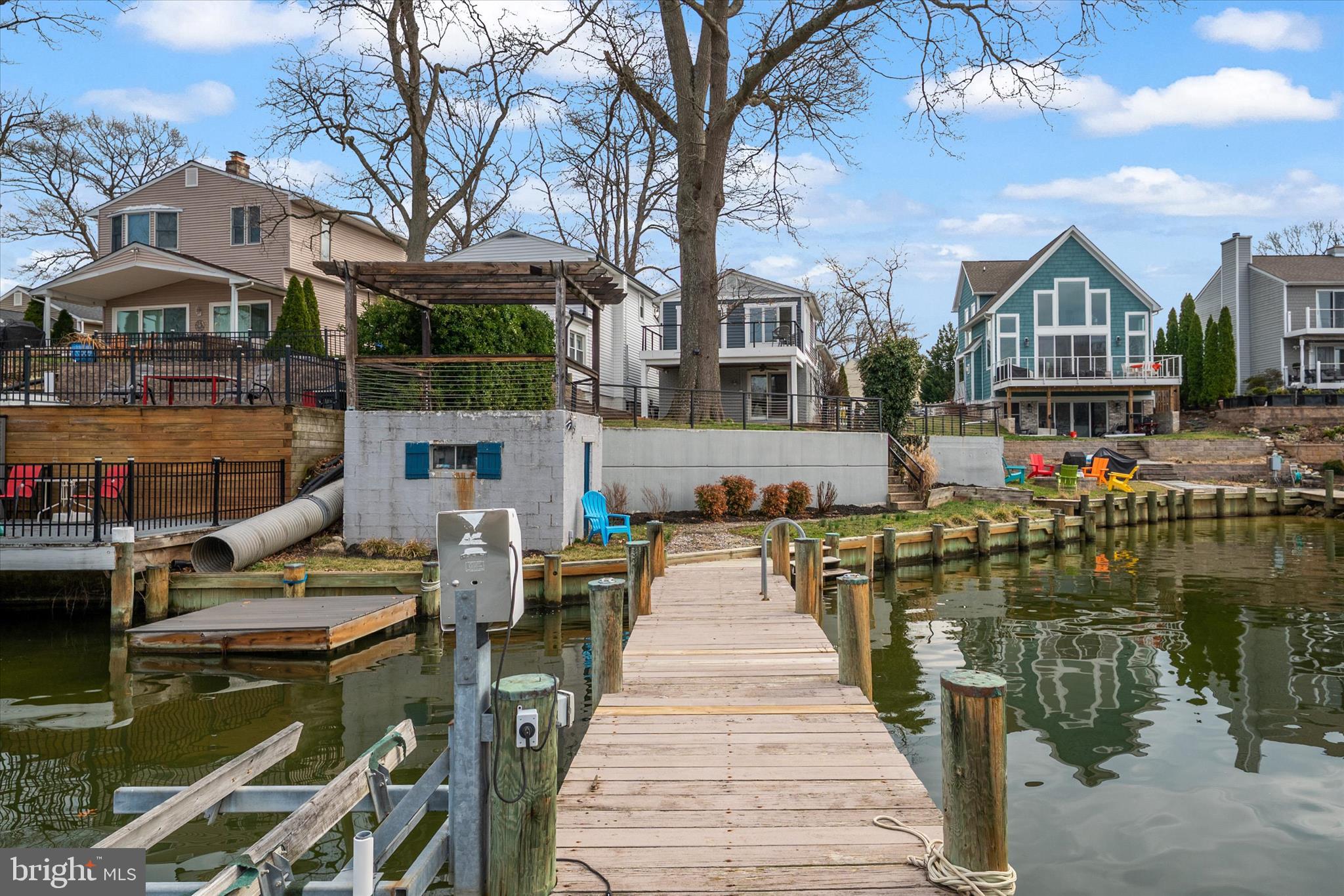 306 RIVERSIDE DRIVE