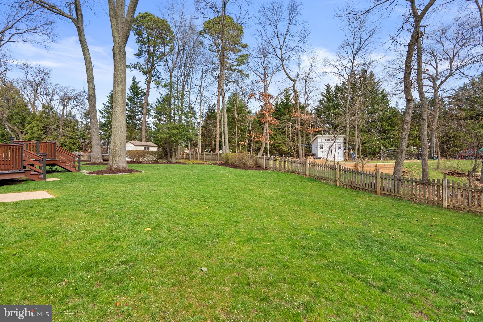 545 DEVONSHIRE COURT