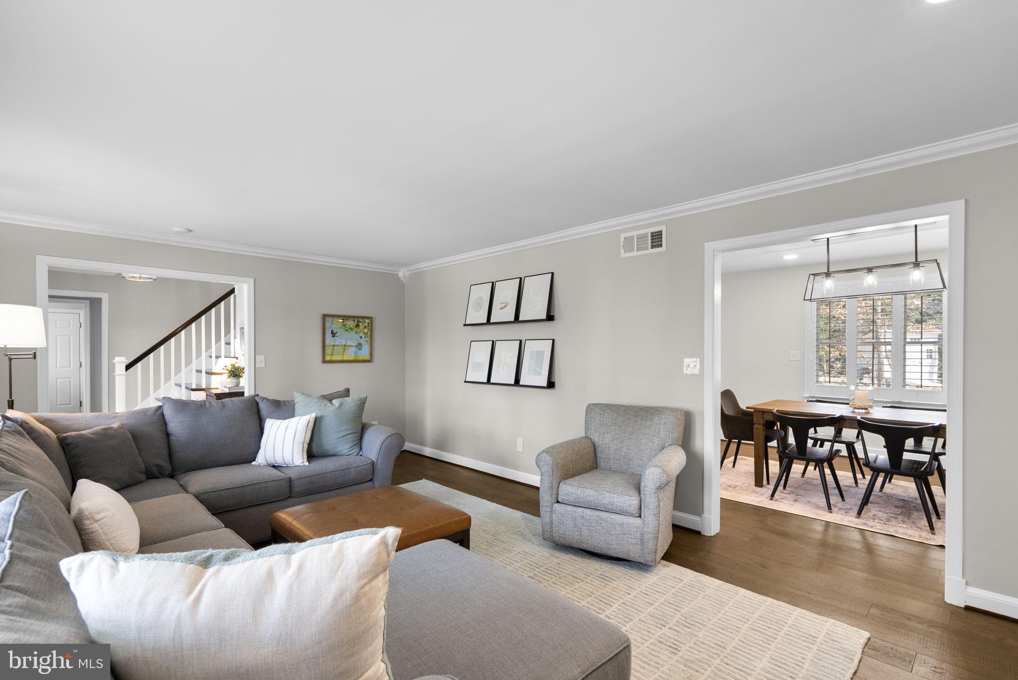 545 DEVONSHIRE COURT