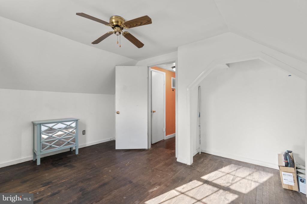 319 ALAMEDA PARKWAY
