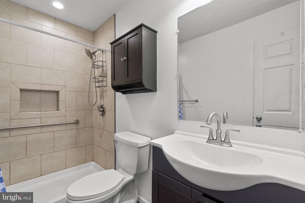 319 ALAMEDA PARKWAY