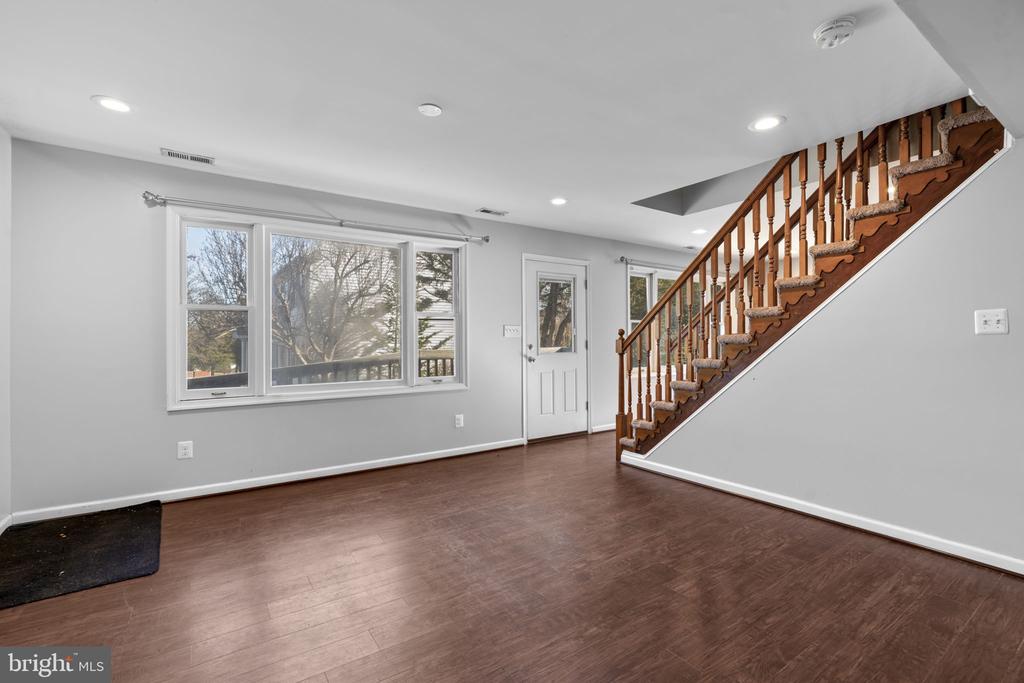 319 ALAMEDA PARKWAY