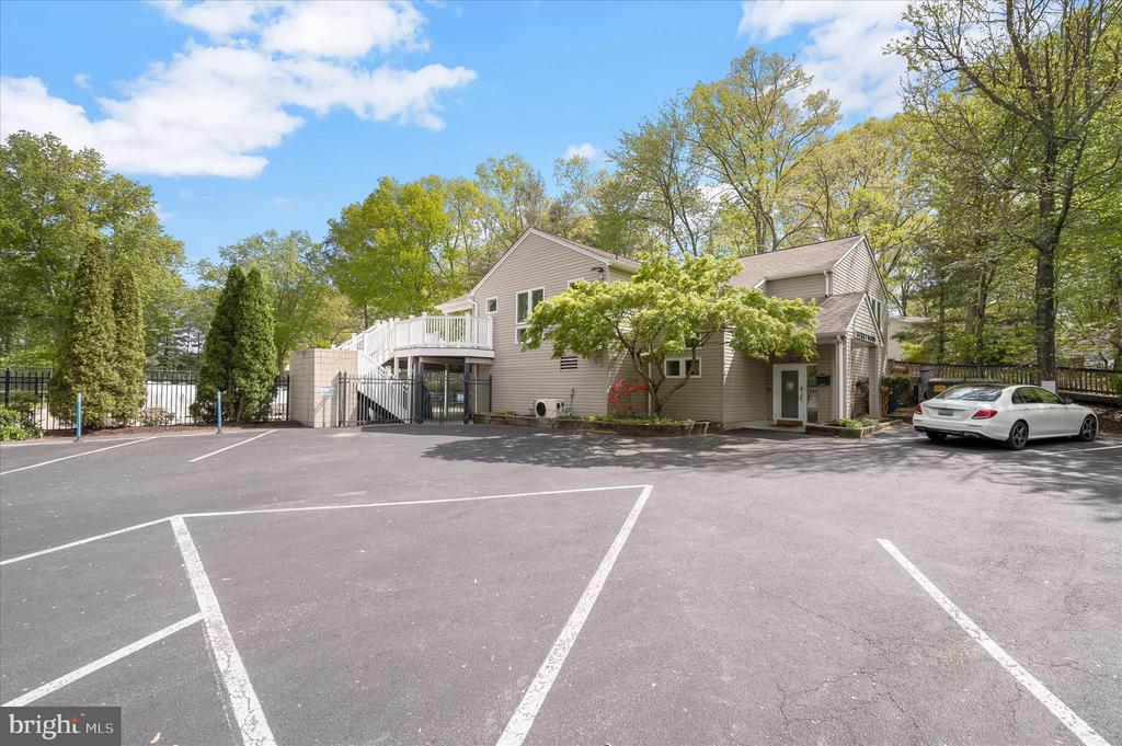 350 HARTMAN DRIVE