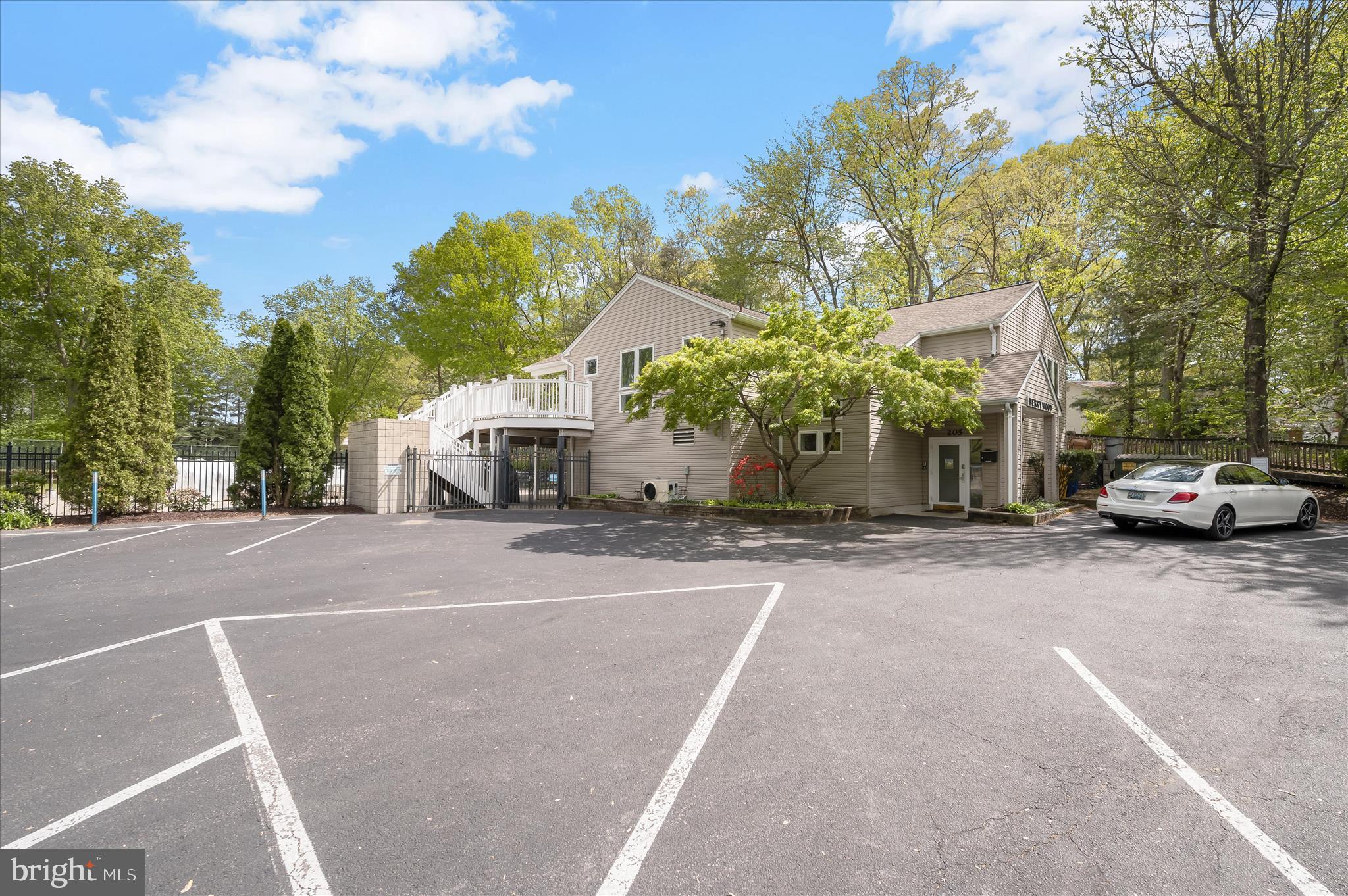 350 HARTMAN DRIVE