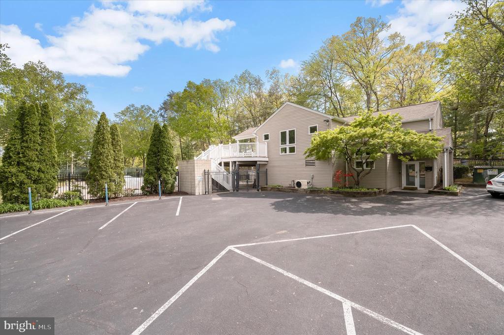 350 HARTMAN DRIVE