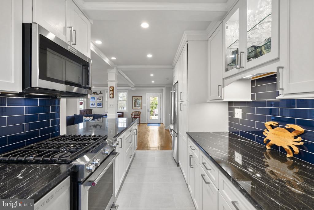 817 DIVIDING ROAD