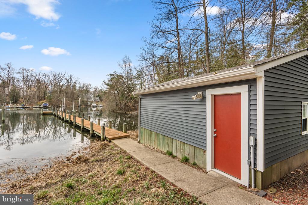 817 DIVIDING ROAD