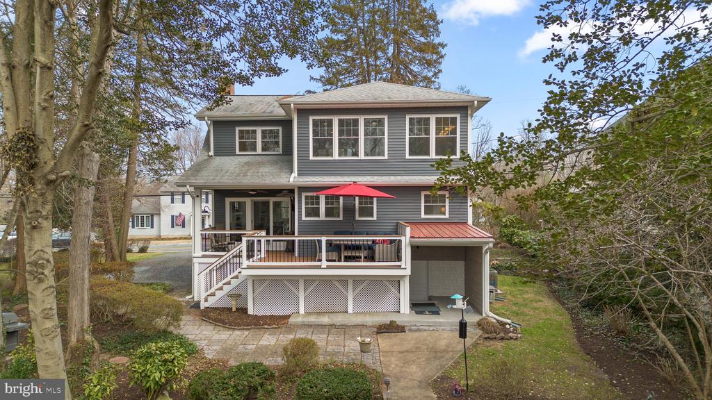 817 DIVIDING ROAD