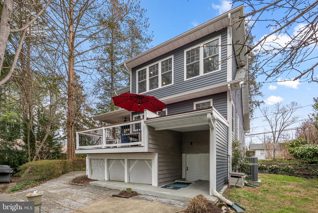 817 DIVIDING ROAD