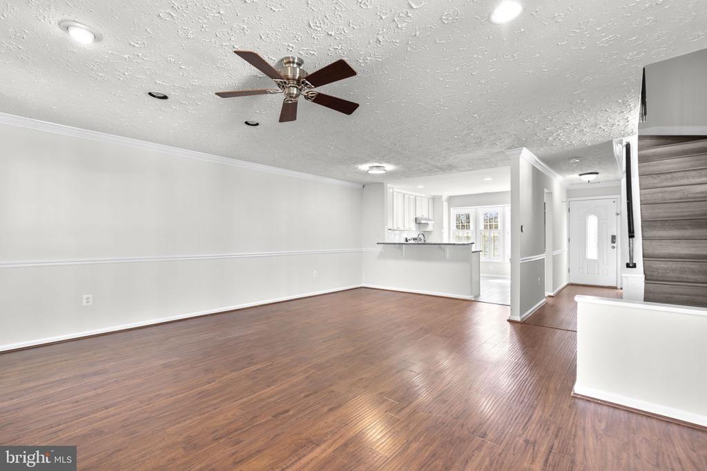 1472 LOWELL COURT