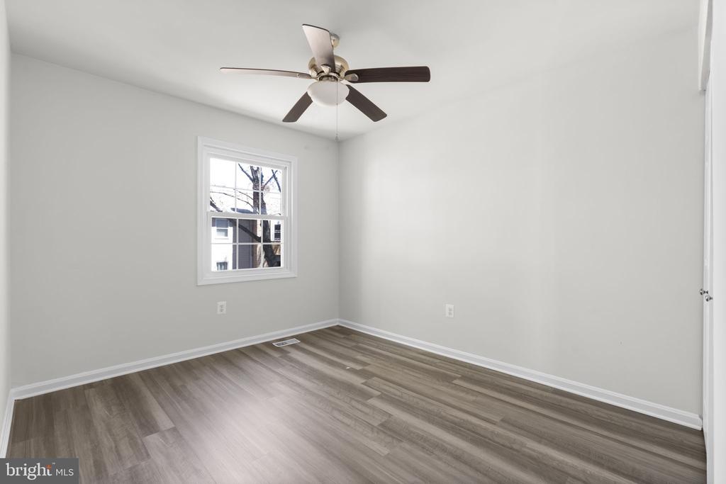 1472 LOWELL COURT