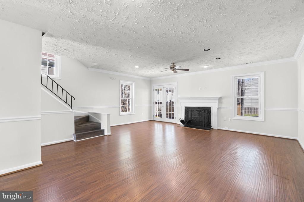 1472 LOWELL COURT