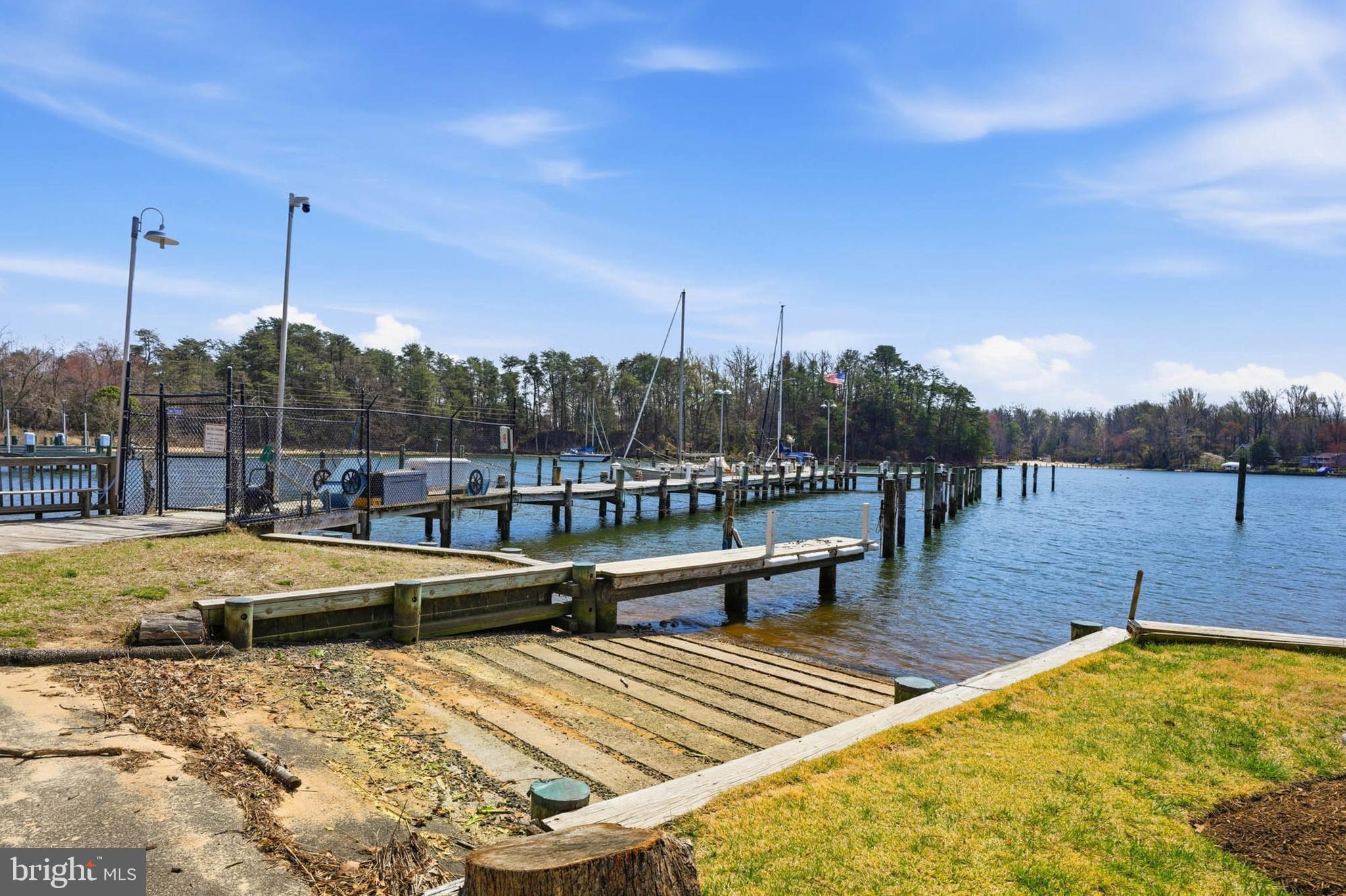 646 SHORE ROAD