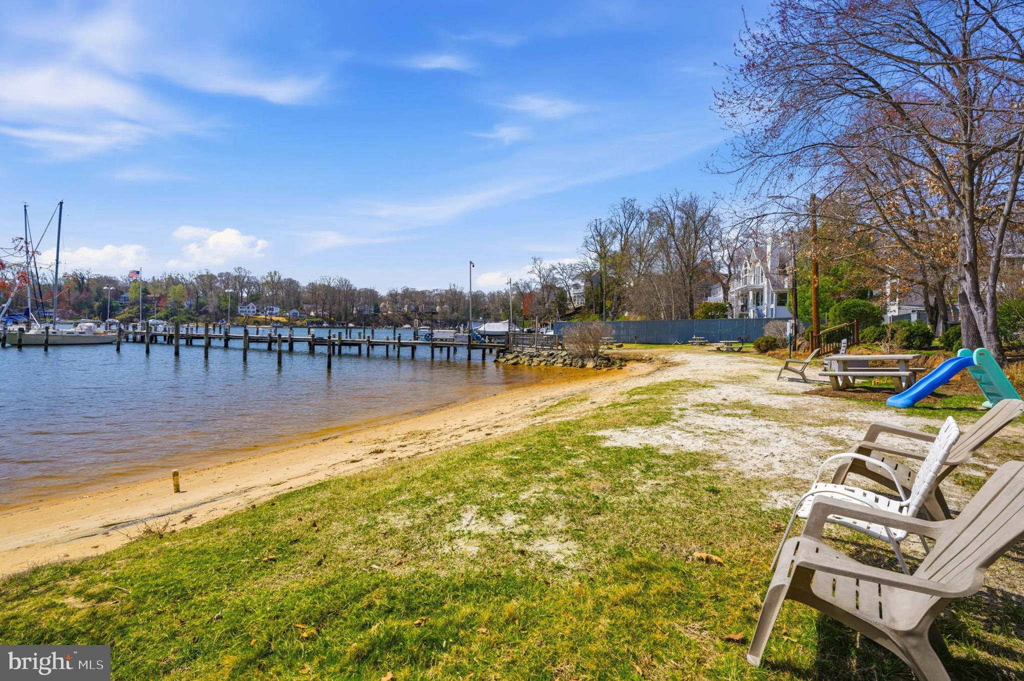 646 SHORE ROAD