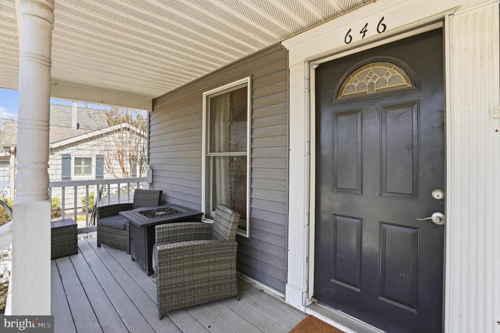 646 SHORE ROAD