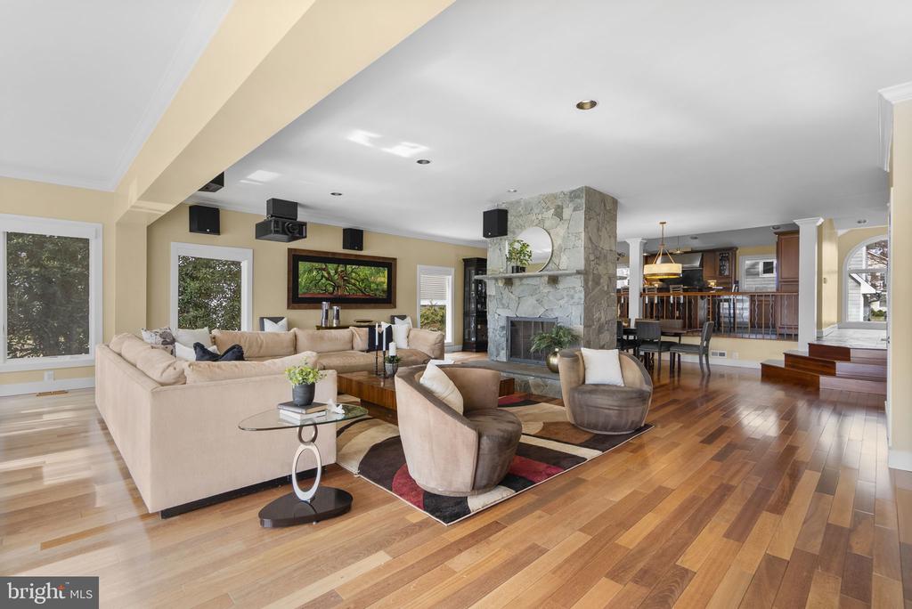 22 E LAKE DRIVE