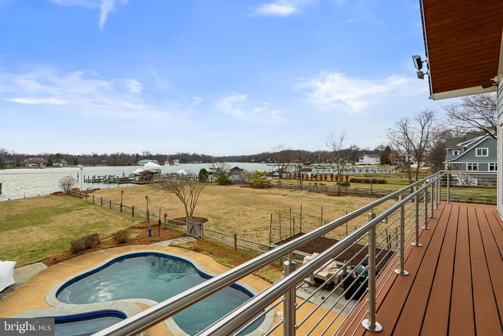 22 E LAKE DRIVE