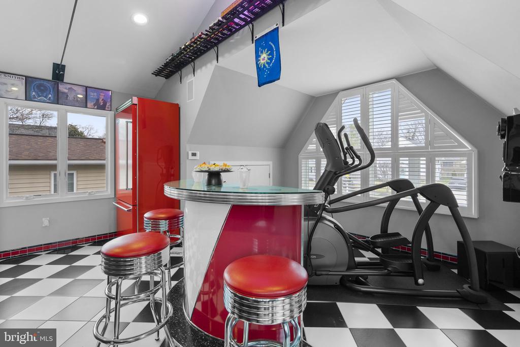 22 E LAKE DRIVE