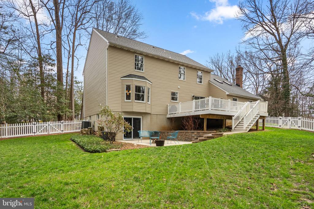 1866 LYNNFIELD DRIVE