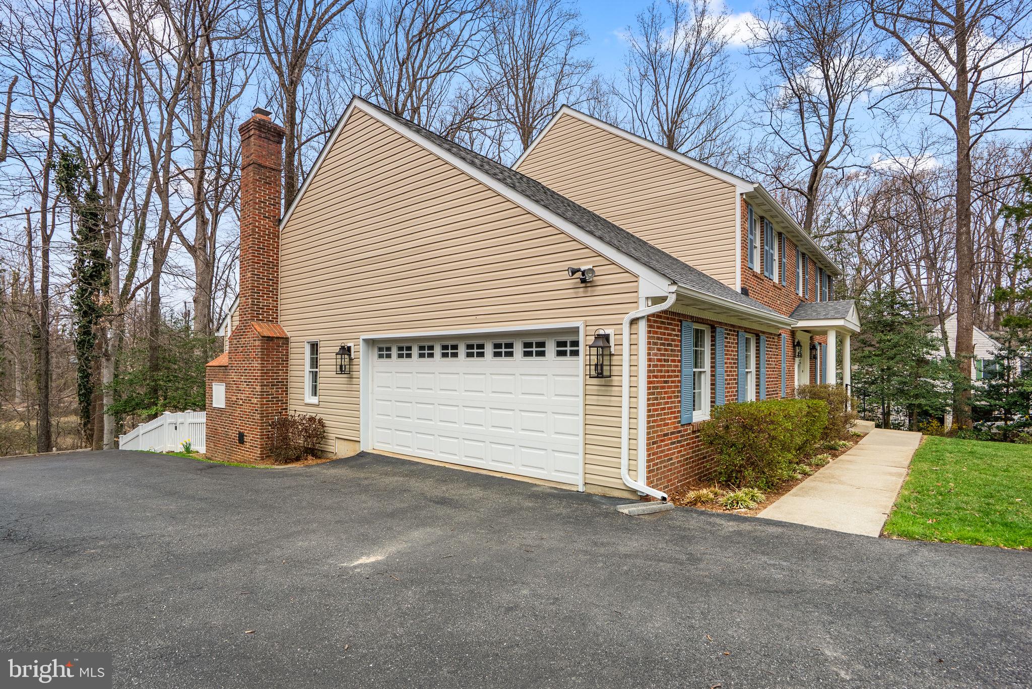 1866 LYNNFIELD DRIVE