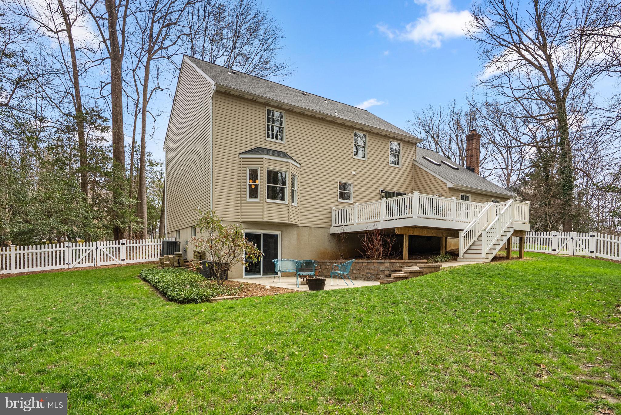 1866 LYNNFIELD DRIVE