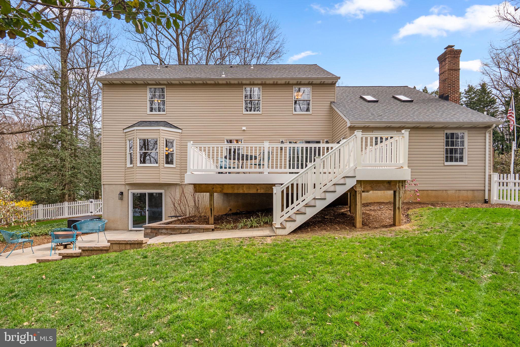 1866 LYNNFIELD DRIVE