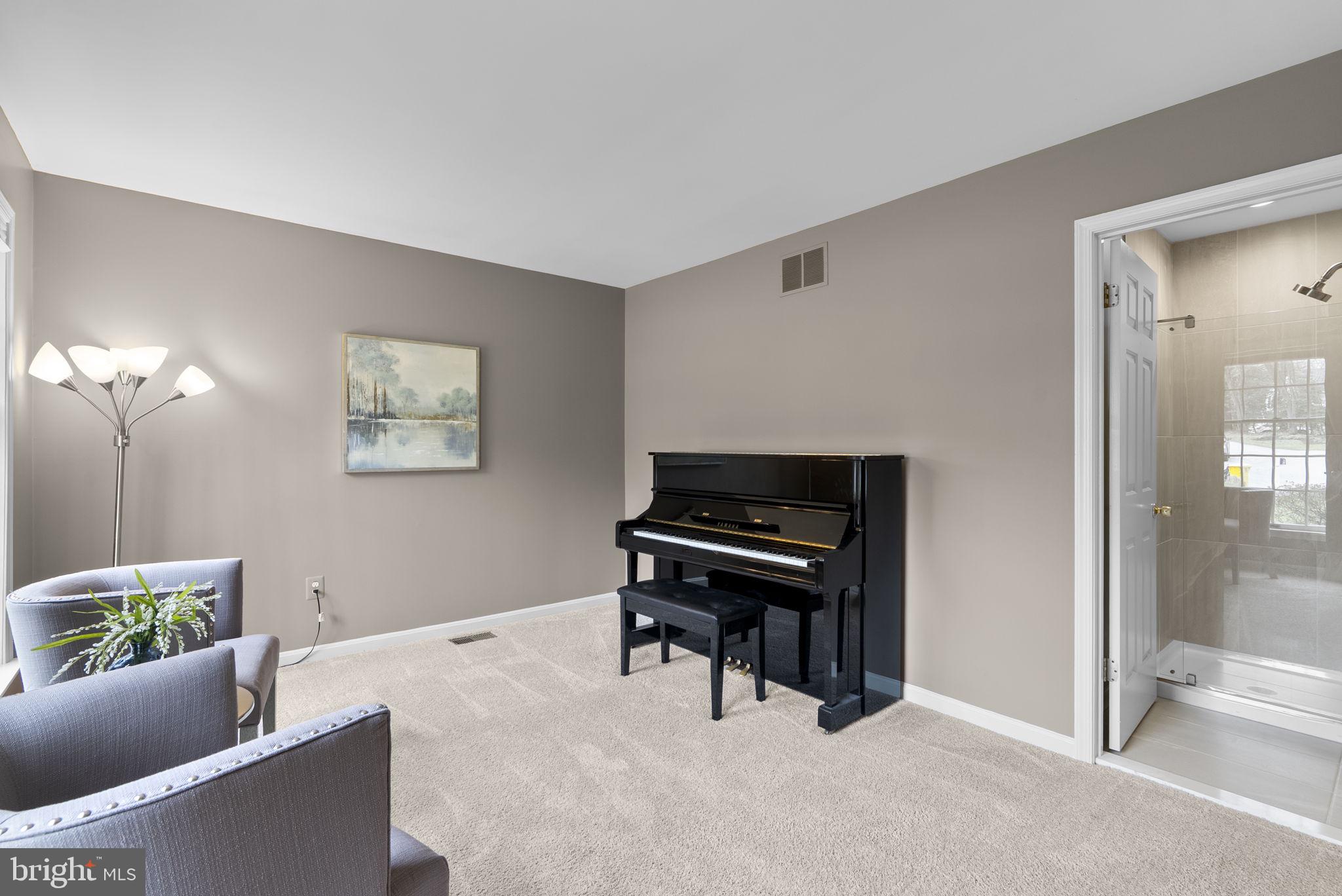 1866 LYNNFIELD DRIVE