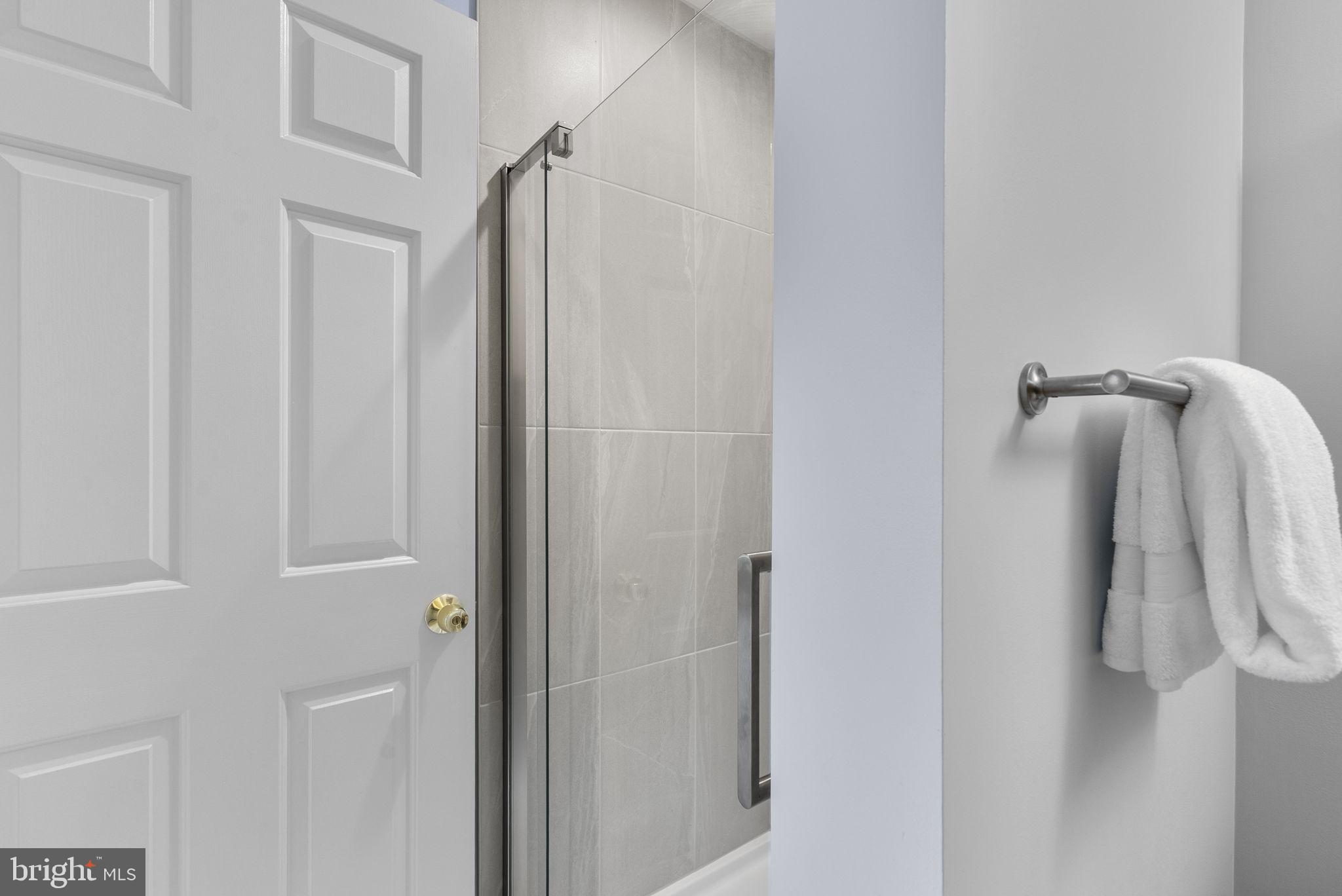 1866 LYNNFIELD DRIVE