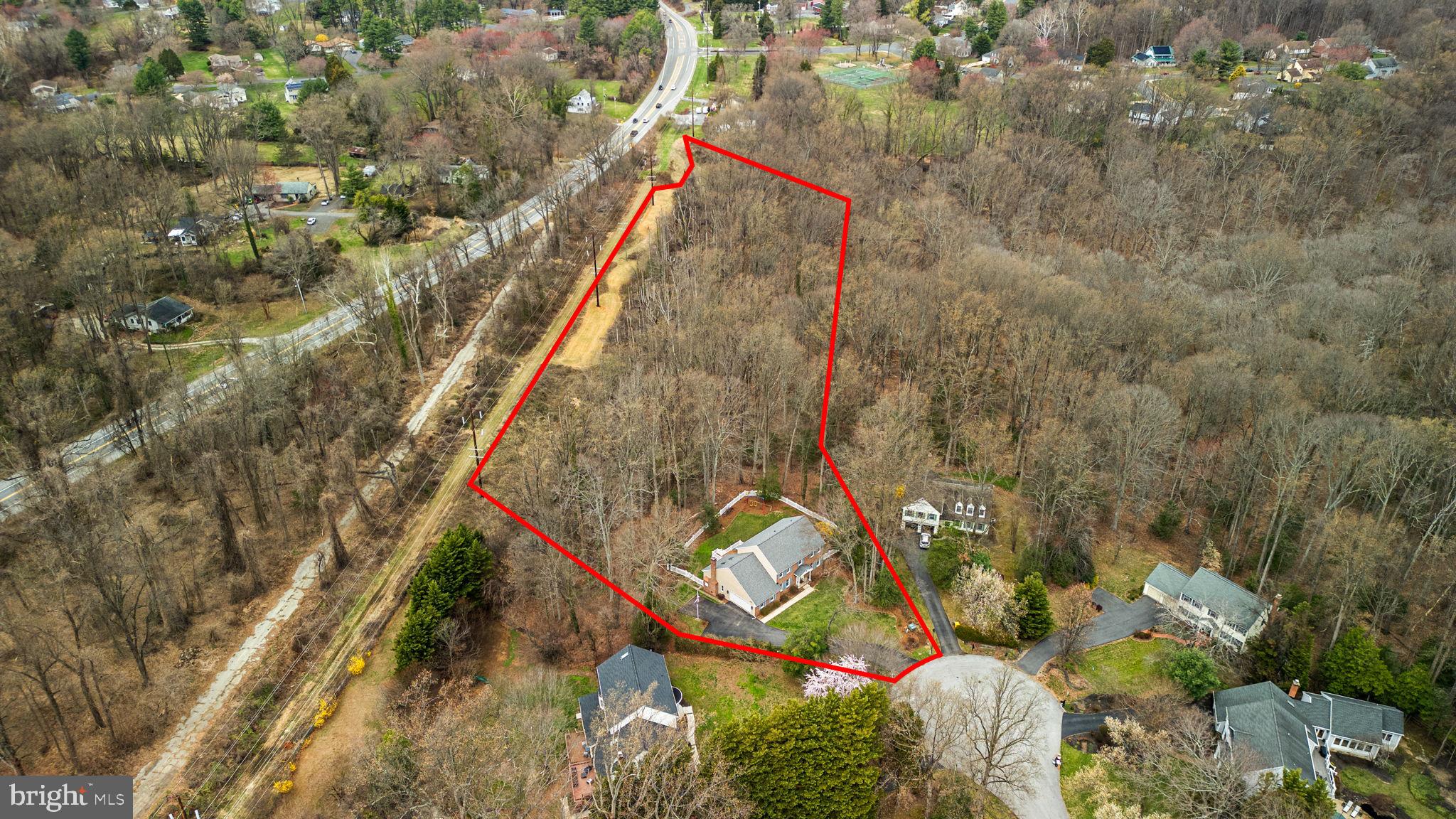 1866 LYNNFIELD DRIVE